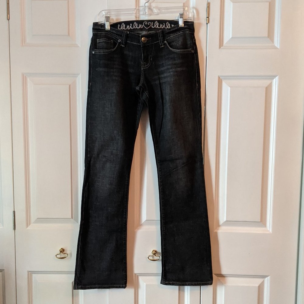 ilir Dark Wash Jean